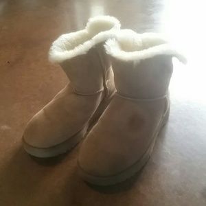 Ugg boots.
